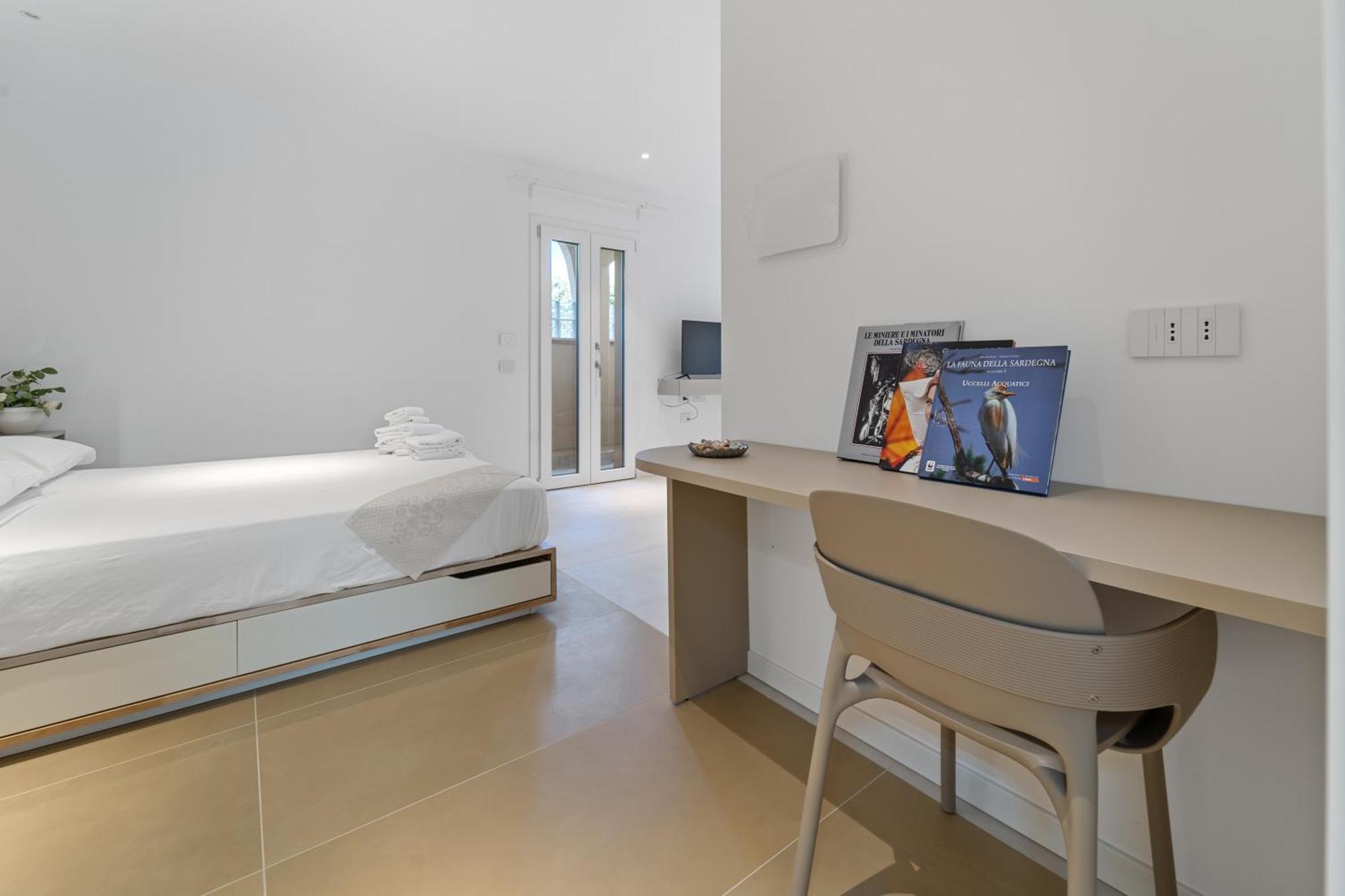 Paquja Aparthotel Quartu SantʼElena Екстериор снимка