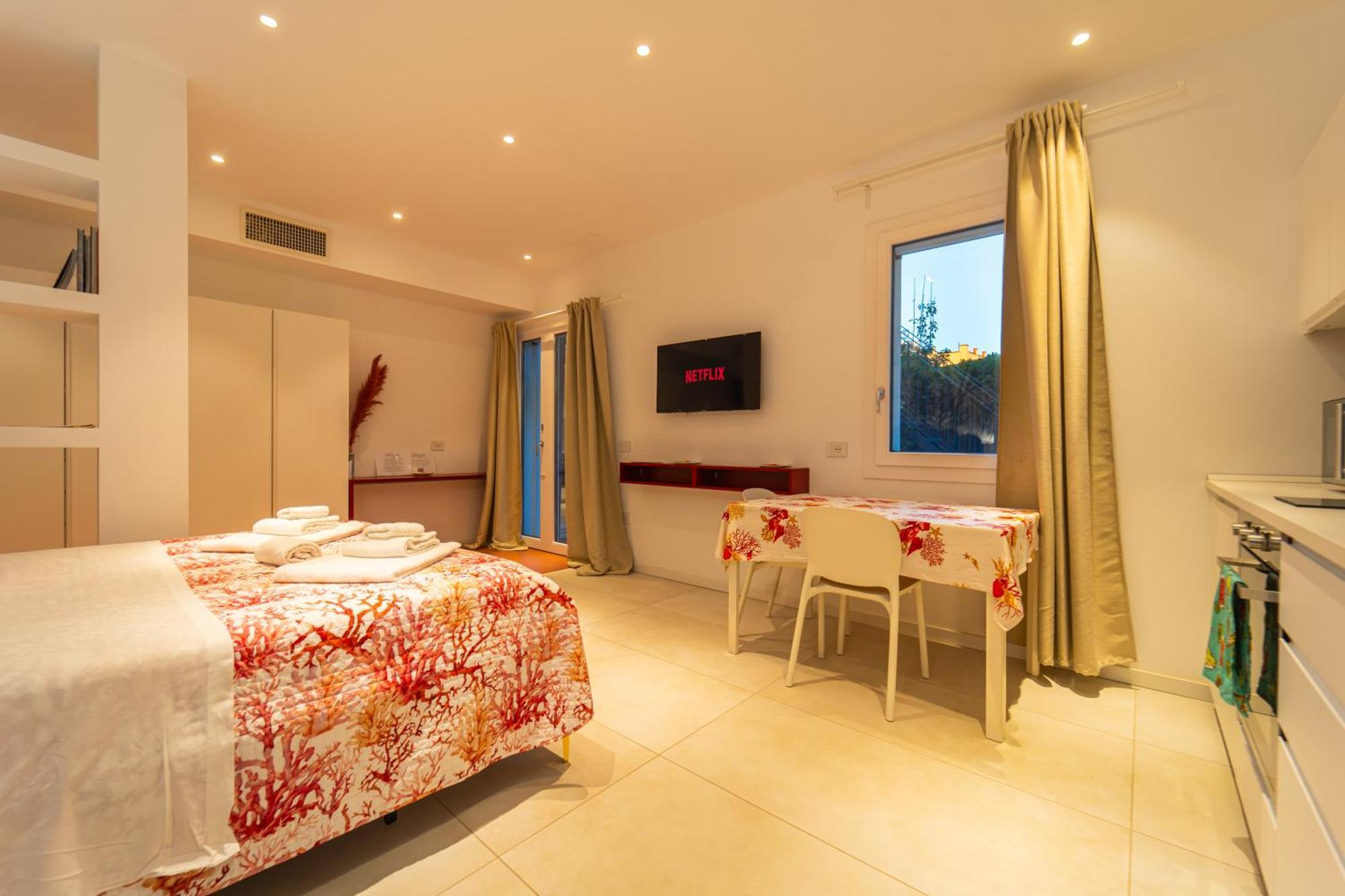 Paquja Aparthotel Quartu SantʼElena Екстериор снимка